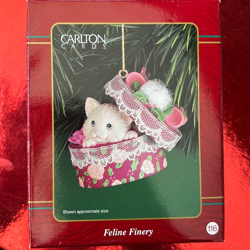 CARLTON CARDS - Vintage “Feline Finery” Ornament